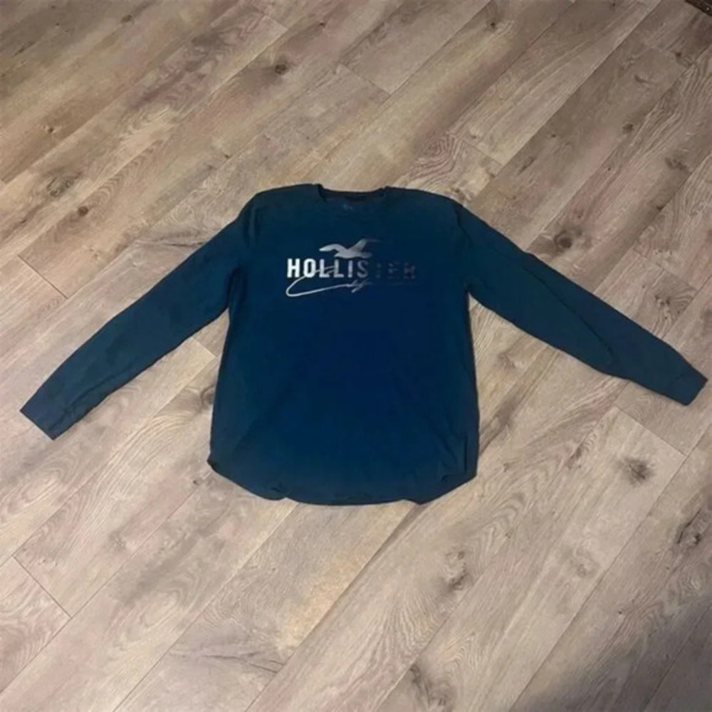Hollister Men's Graphic Long Sleeve T-Shirt Blue Size M Crew Neck